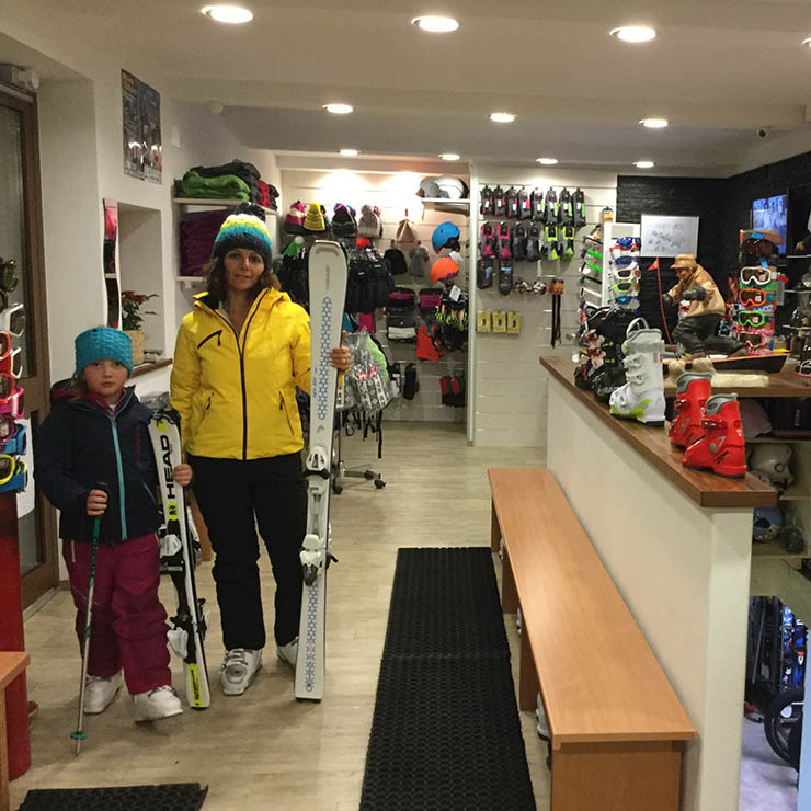 Ski Rental in Selva Val Gardena